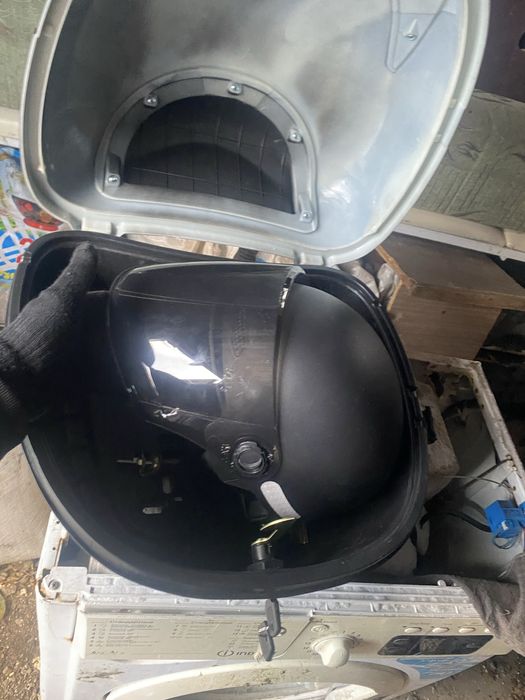 Срочно продам кофру, шлем!