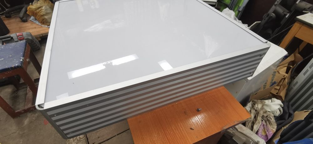 Бокс для рекламы