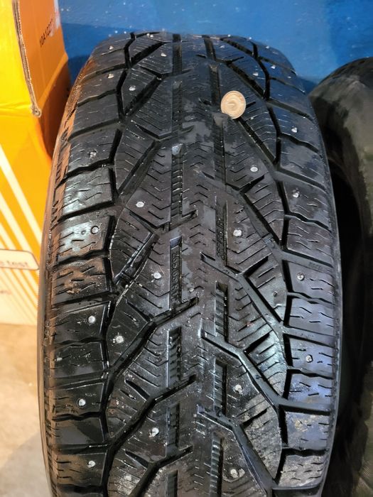 Продам  автошины  б/у