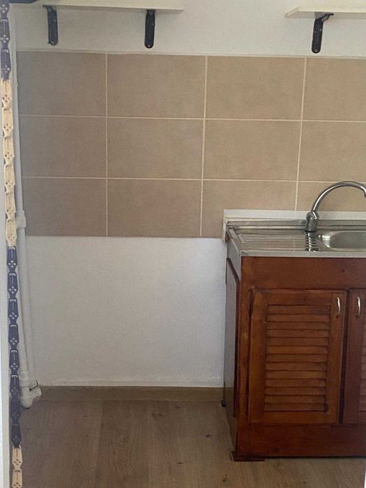 Vand garsoniera str Podului la parter