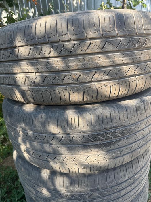 Продам летние шины мишлен р19
