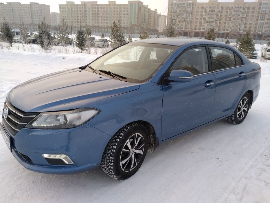 Көлік Лифан Машина