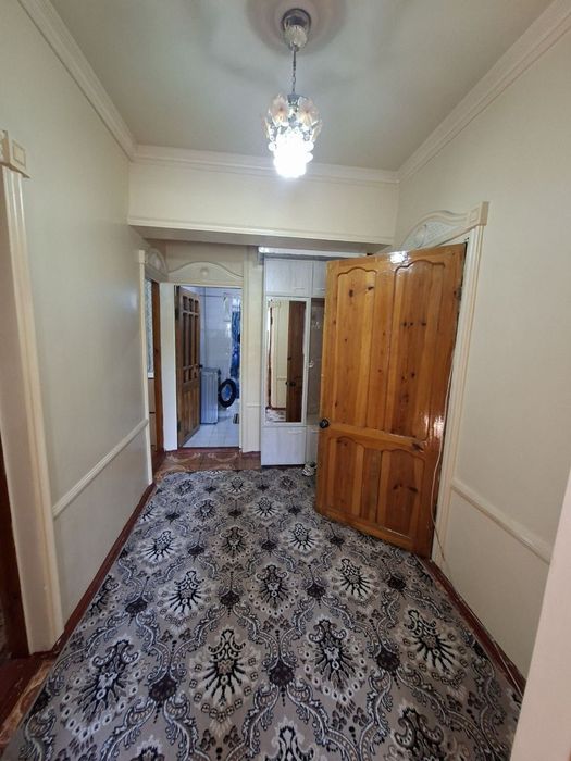 Юнусабад- 4 квартал 2/2/4 77 серия кирпич 54м2 ор-тир Бейуглу