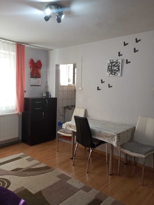 Chirie apartament 2 camere