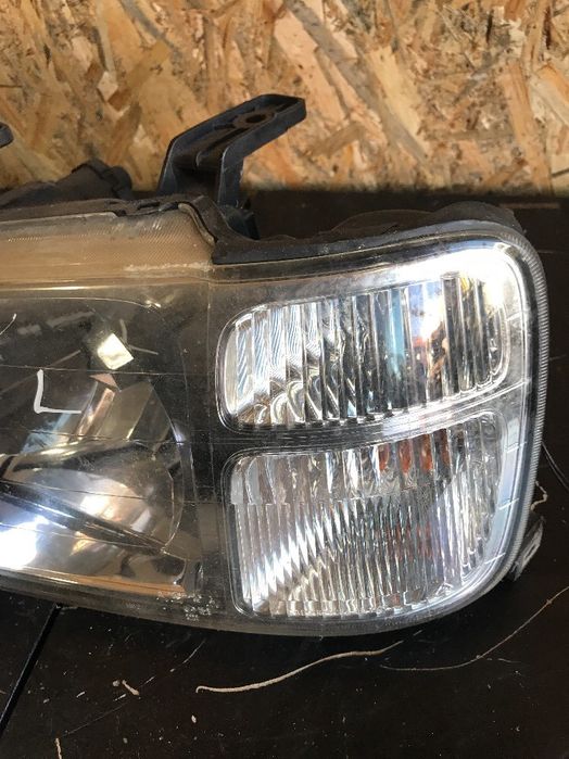 Фар за предна лява страна за Honda CR-V (2000) 0337643 0337607