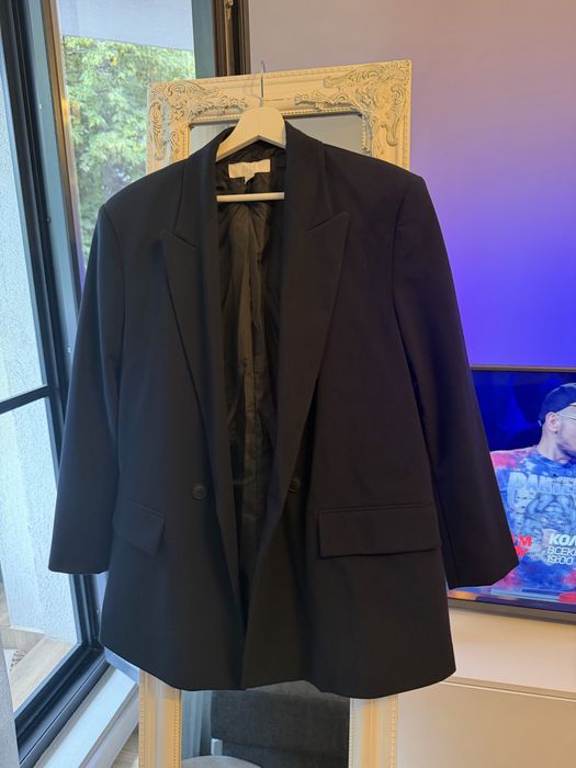 Якета и жилетка на марките Zara и Mango