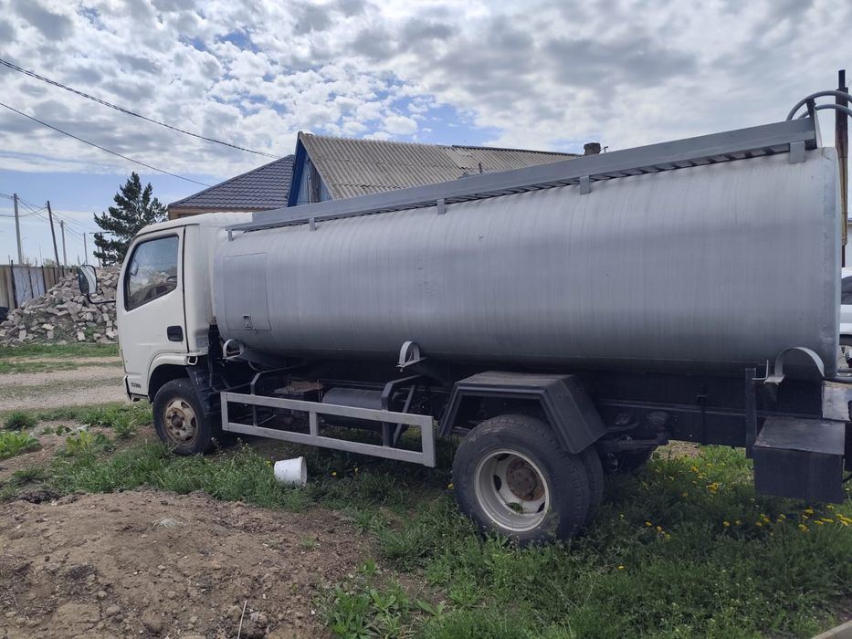 Бензовоз dongfeng