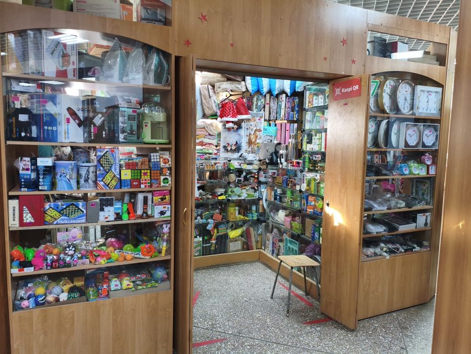 Продаётся бутик в магазине Прогресс.