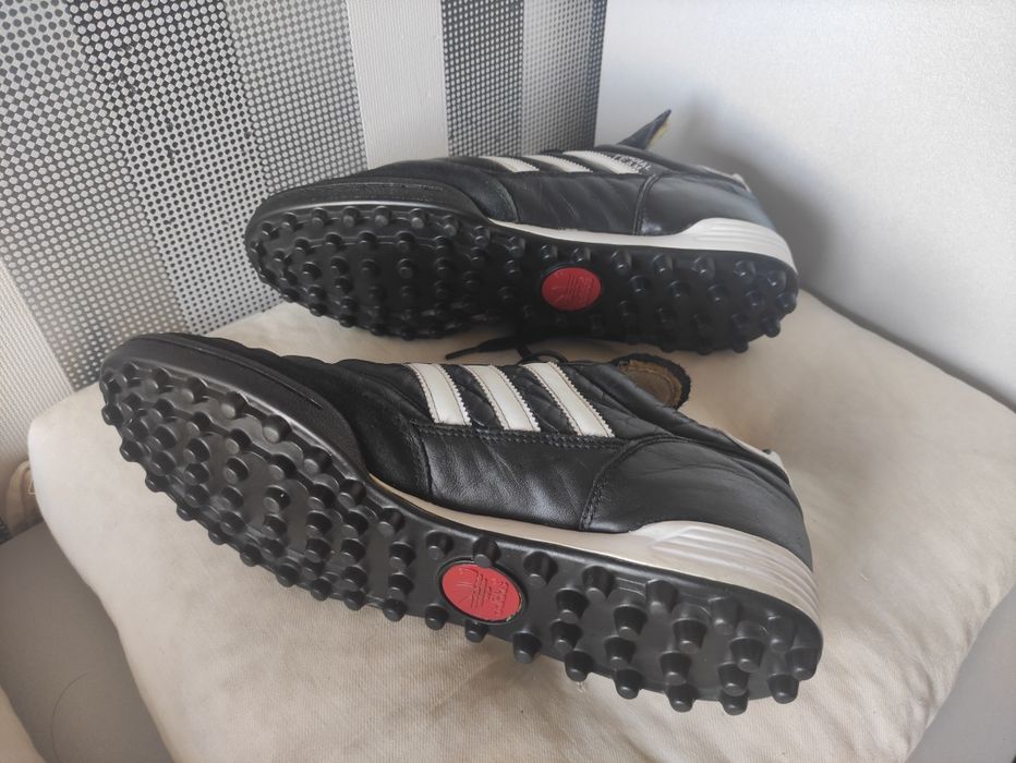 Adidas Mundial de piele , noi, marimea 44.5