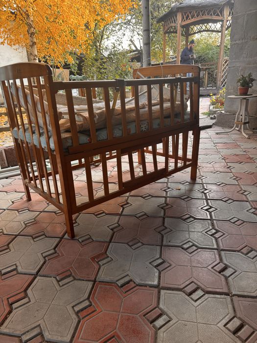 Продам детскую кровать