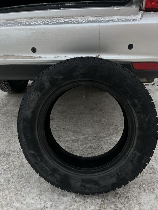 Продам покрышку нормальном состояние