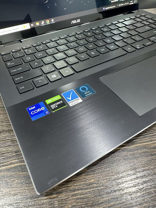 мощный 8-ядерный i7 ноутбук x360 ASUS Q538E OLED, для графики и игр