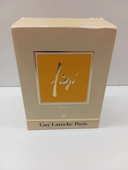 Ретро винтидж парфюм