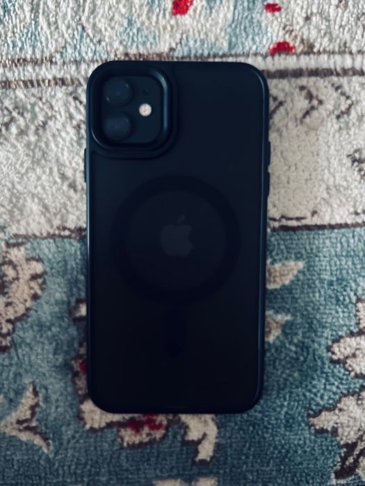 IPhone 11 с гарантией