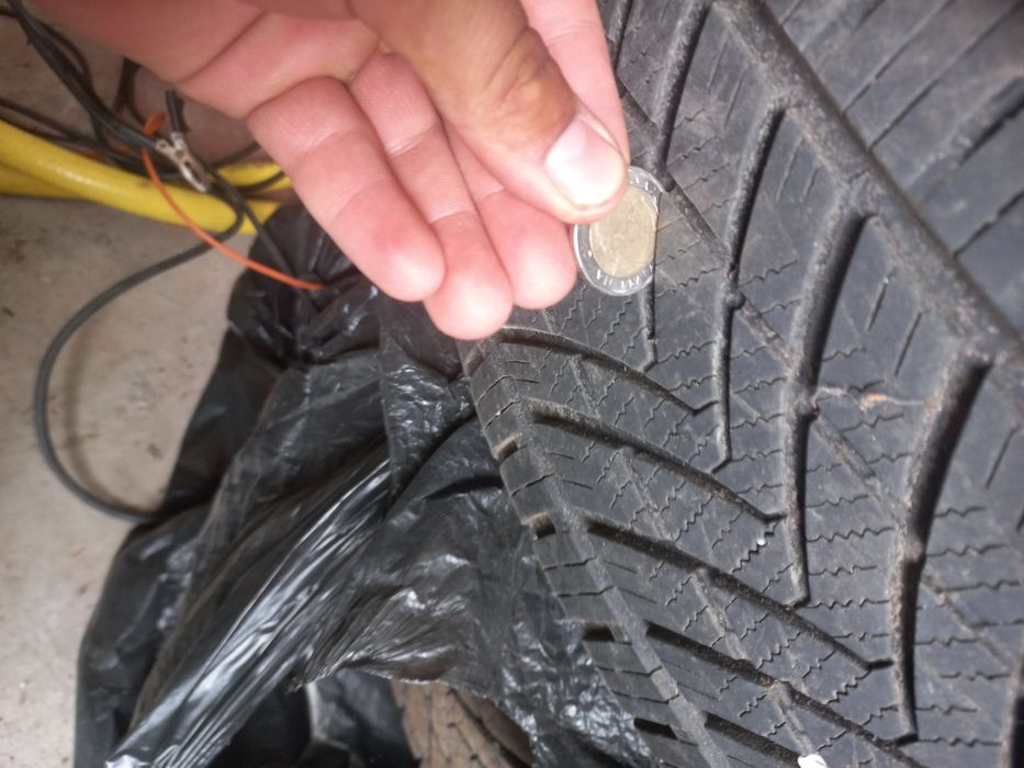 Продаваме Гуми 17ки