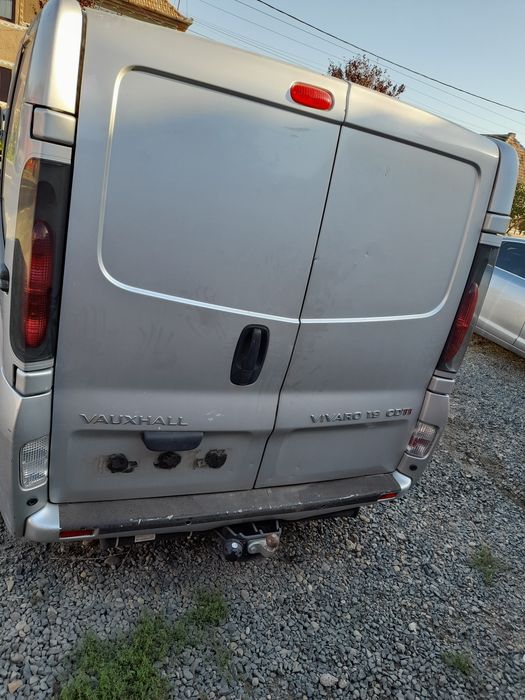 Usi spate stanga/dreapta Vivaro/Traffic/Primastar an 2001-2006