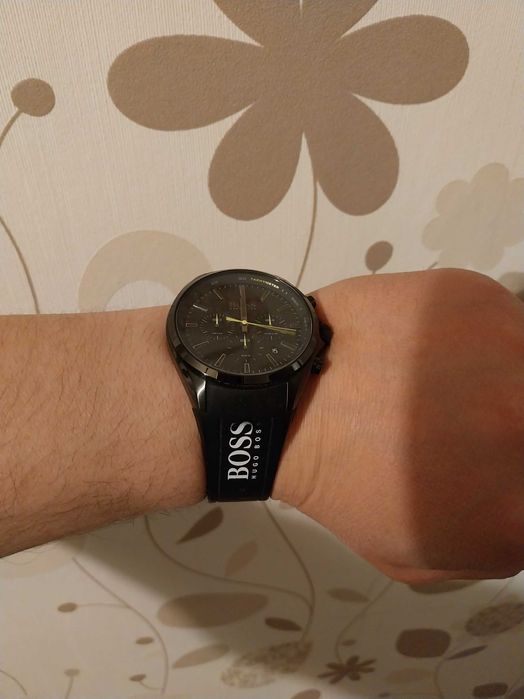 Часовник Boss в гаранция