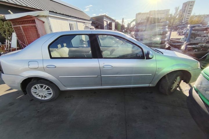 Capota motor Dacia Logan 2006 1.6 MT (90 hp)
