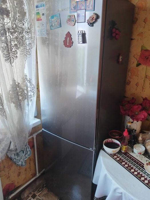 Продам холодильник