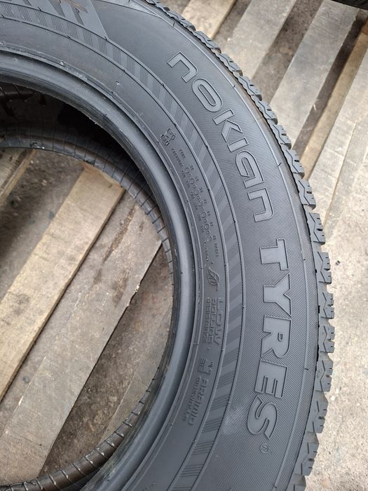 2бр. Джипови 235/65/17 Nokian WR SUV 4