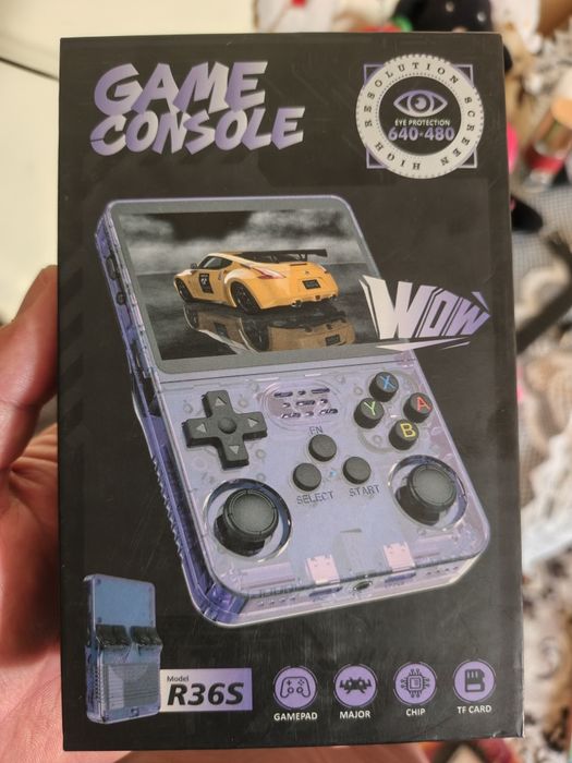 Продам игровое консоли 3 шт на фото