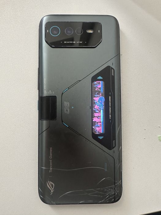Asus ROG 6D ултра