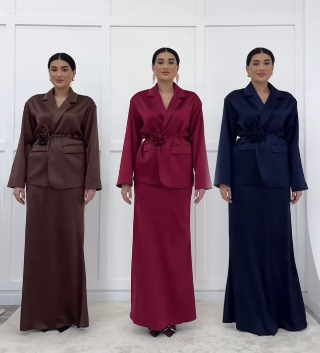 Продам нарядную двойку