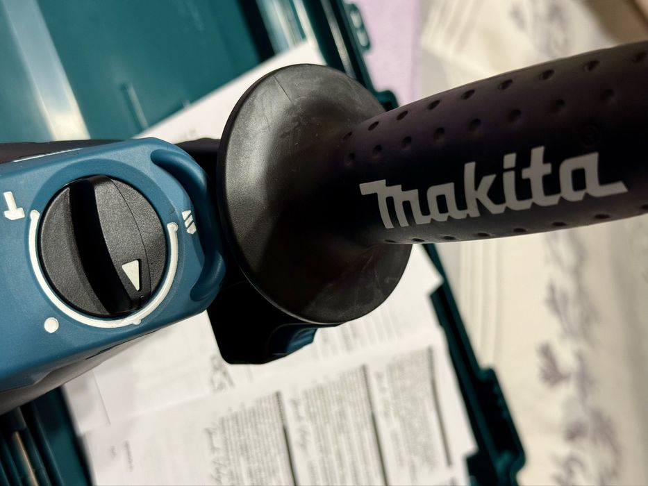Makita HR 2630 ciocan rotopercutor