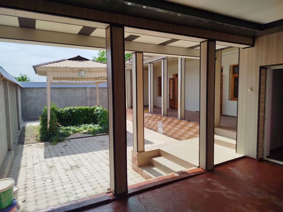 Madaniyat masjid oldida 3sotix Srochna