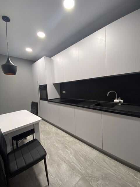 Дава се под наем Двустаен апартамент в София, Център - 67 кв.м за 509.49 € - Снимка #3