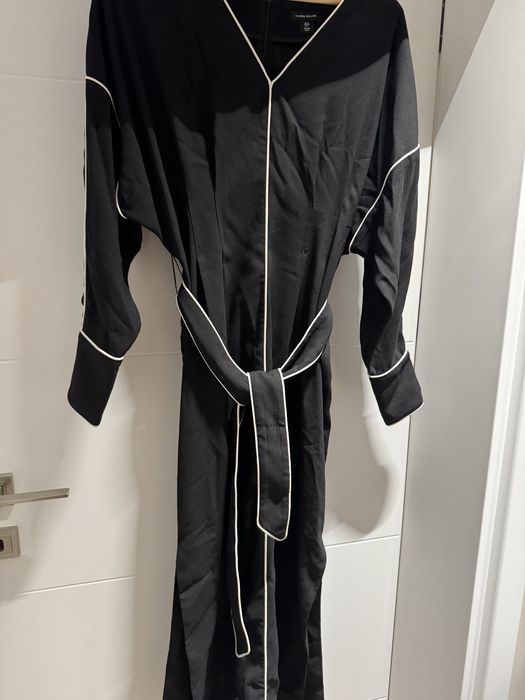 Karen Millen Petite Mono Satin Woven Crepe Contrast Piping Maxi Dress