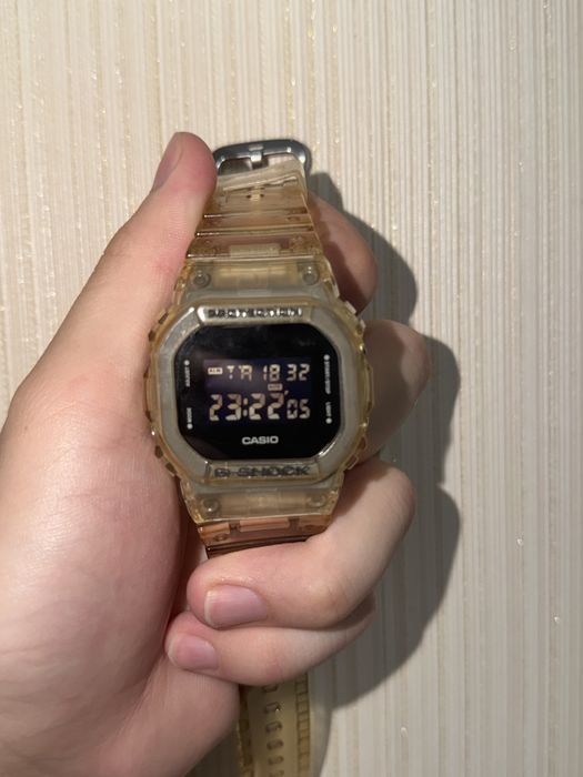 Часы Casio G-SHOCK