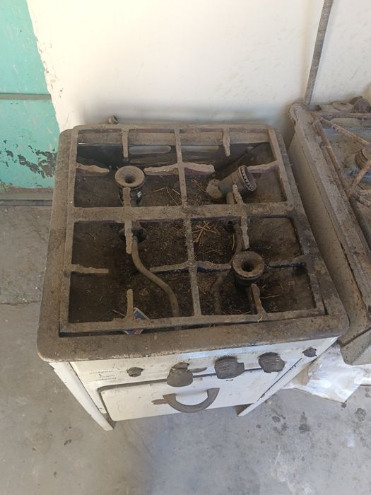 Российский газ плита сотилади кадимги яхши ишлаб дурган