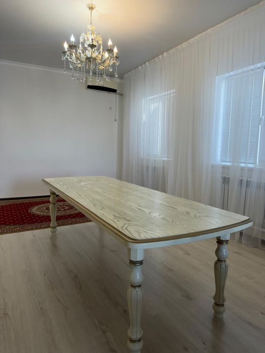 Продается стол, в отличном состоянии