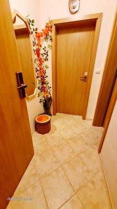Дава се под наем Хотел в Казанлък - 33 кв.м за 42.84 € - Снимка #11