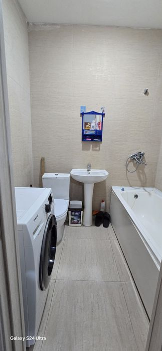 Сергили чоштепа метрони биринчи бекати 1хона 9этаж 38минг