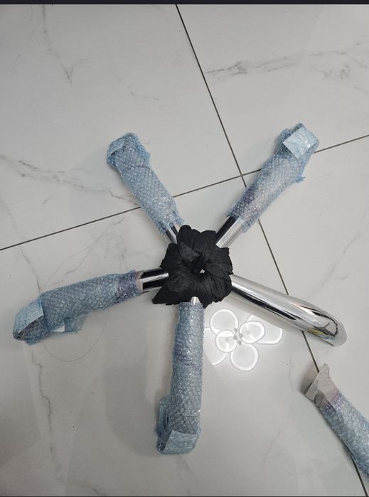 Scaun birou baza metalica piston scaun roti scaun birou NOI
