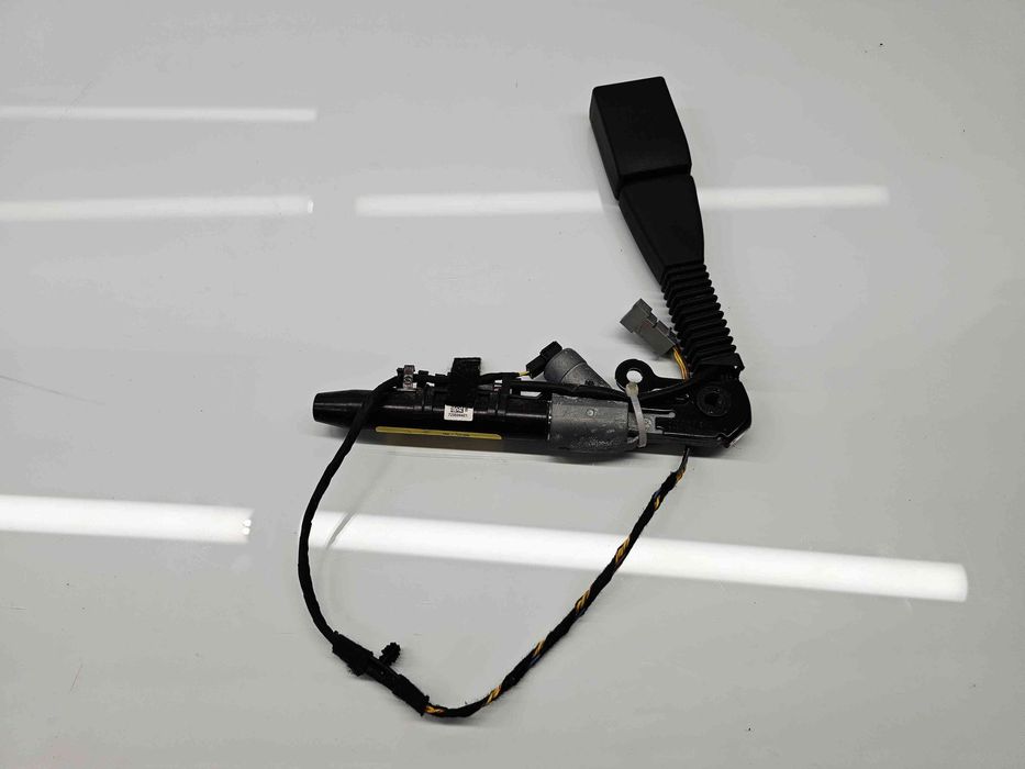 Capsa centura dreapta fata Bmw X5 (E70) [Fabr 2007-2013] 7295964