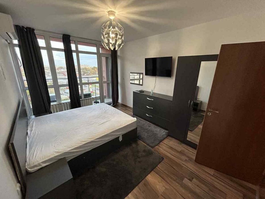 Дава се под наем Двустаен апартамент в Пловдив, Гагарин - 70 кв.м за 408 € - Снимка #2