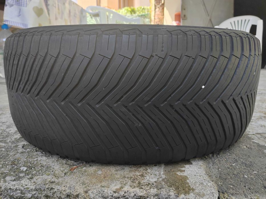 235/50/19 1бр.Michelin гума
