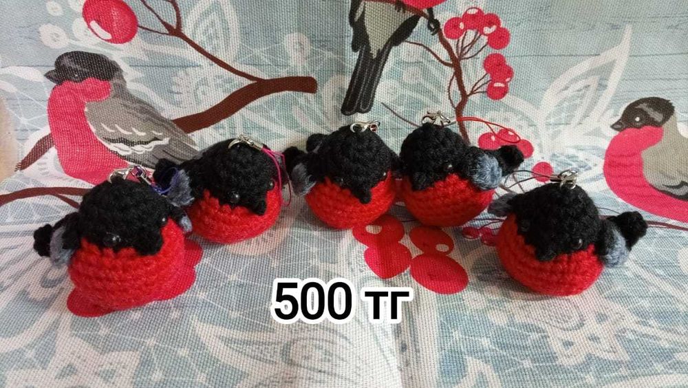 Вязаные игрушки ручной работы.