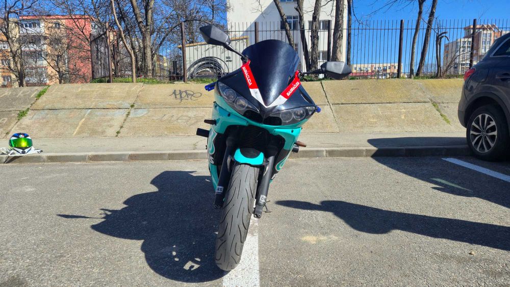 Yamaha YZF R6 RJ09 2004