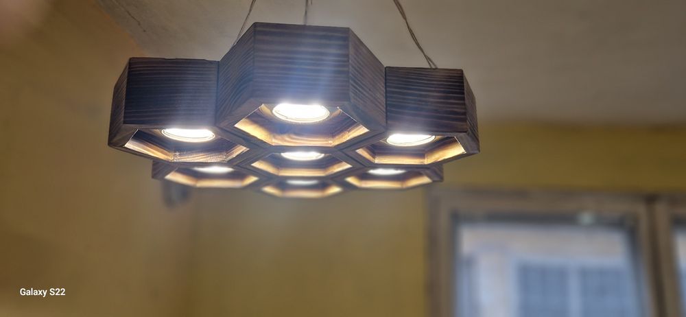 Дървен полилей с лед осветление!