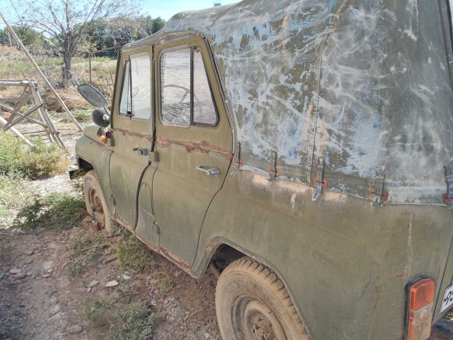 Debit mashina, pricepi bilan