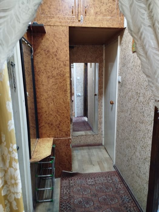 Продам квартиру на массиве Панельный