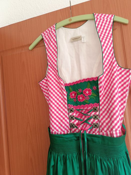 Rochiță tiroleza, dirndl.