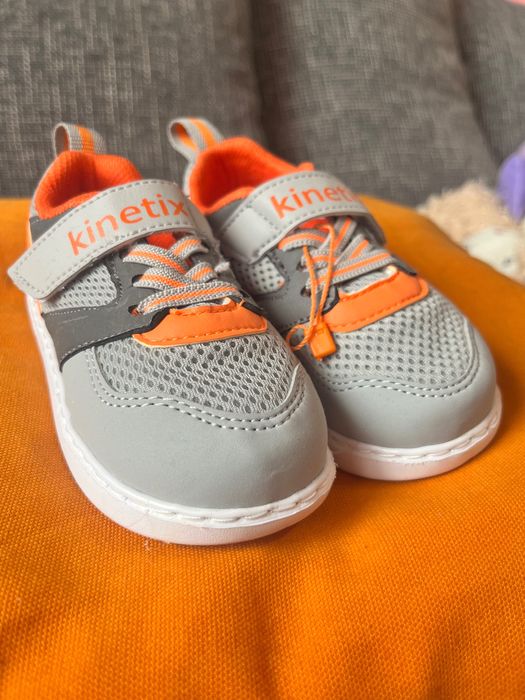 Нови маратонки Kinetix