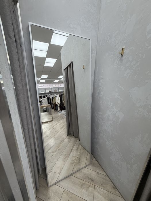 Срочно продам зеркала доя бутика