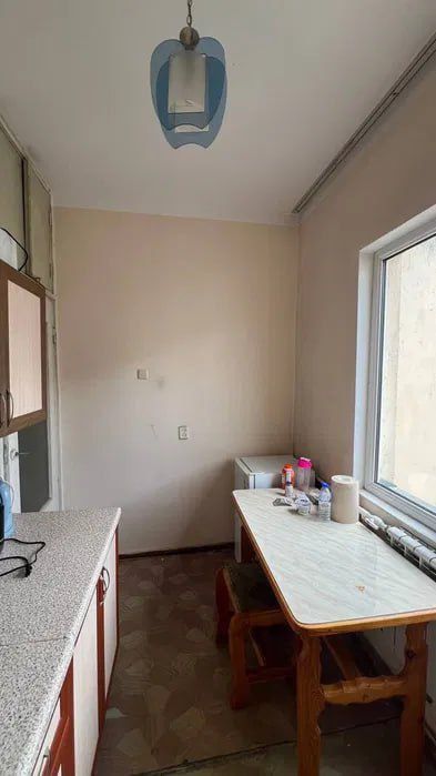 Продается 1/5/5 Кушбеги общ.пл 38м2