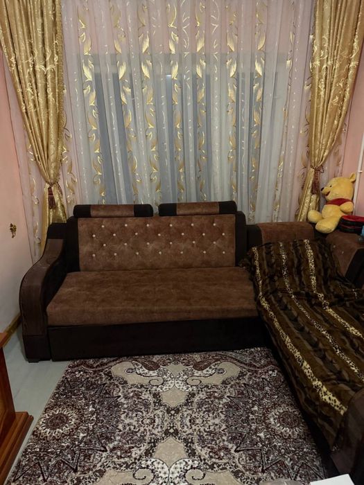 Чирчик шахар 10-микрорайонда квартира сотилади